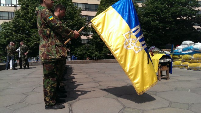 Запорожского самообороновца, погибшего на Донбассе, провожают в последний путь