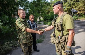 Ополченцы отпустили из плена запорожского десантника Сергея Кузьменко