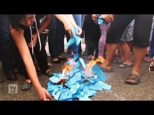 Женщины Припрутья сожгли повестки выступая против мобилизации