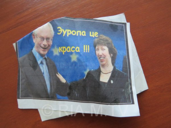 Голосовал за Порошенко? Приходи в военкомат! - российский агитпроп в Запорожье (ФОТО)