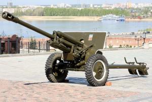 Террористы “стащили” пушки из луганского музейного комплекса