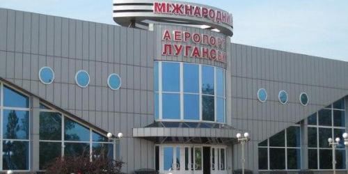 Ополченцы на шести танках обстреляли Луганский аэропорт