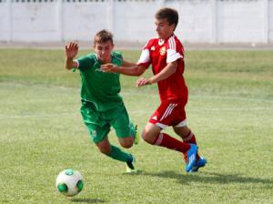 Запорожский «Металлург» среди шестнадцатилетних футболистов начал финал с поражения