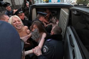 Активистки Femen остались без штаб-квартиры во Франции