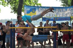 МК «Запорожсталь» развивает уличную гимнастику STREET WORKOUT — фото