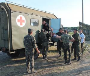 Запорожская областная клиническая больница собирает кровь для бойцов в зоне АТО в полевом госпитале