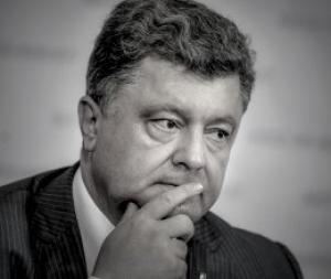 Порошенко обеспокоен ситуацией вокруг российского конвоя на территории Украины