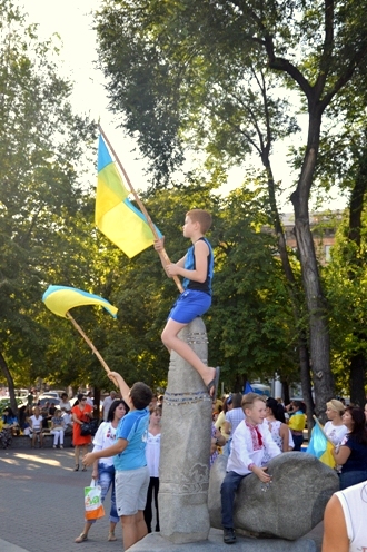 Вместе за Украину: запорожцы «держат оборону» — фото