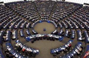 ЕС отложил временное применение свободной торговли с Украиной