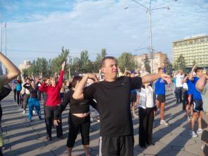 Запорожская облрада и ЗОГА начали день с зарядки — фото