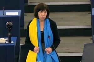 Депутата Европарламента, которая прилетела на суд Савченко,  не пустили в РФ