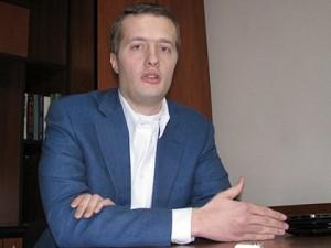 Сын Порошенко вернулся из АТО и идет в Раду