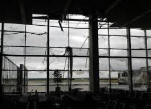 Террористы подбили украинский БТР в Донецком аэропорту: 7 человек погибли
