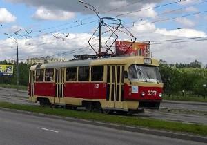 Движение трамваев и троллейбусов в Запорожье постепенно восстанавливают