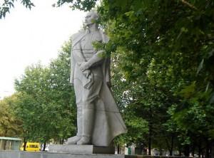 Запорожцы грозятся снести памятник Дзержинскому