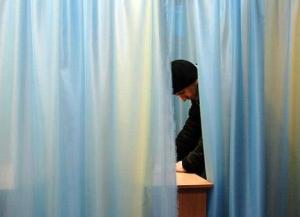 Почти 50%  украинцев не знают кандидатов своего мажоритарного округа
