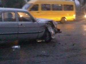 В Запорожье пьяный «шумахер» повредил около 4 авто