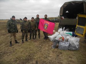 Запорожской артбригаде в АТО передали ярко-малиновое знамя