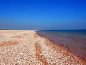 На берег Азовского моря выкинуло тело мужчины