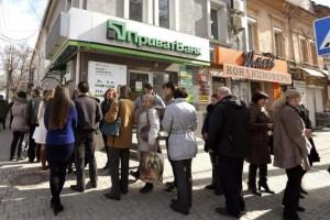 Crimean savers ask: Where’s our money?