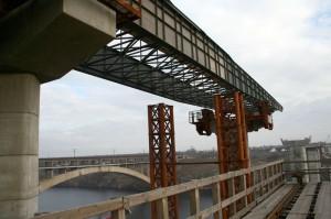 На запорожских мостах начался второй этап «надвижки»