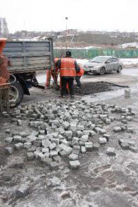 Мэр Запорожья поручил отремонтировать дорогу возле «Дубовки»