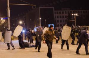 Годовщина разгона Майдана в Запорожье: под ОГА пройдет митинг и сбор помощи для Мариуполя