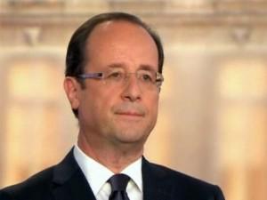 Олланд пообещал защитить евреев во Франции с помощью армии