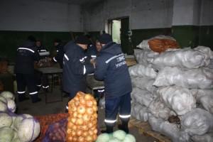 Запорожские спасатели помогают доставить «гуманитарку» на Донбасс