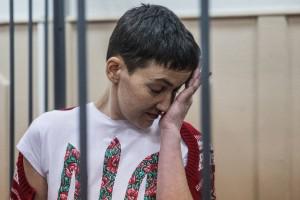 Савченко должны освободить в марте, — Порошенко