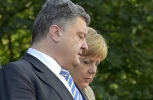 Порошенко обсудил эскалацию кризиса с Меркель и Олландом