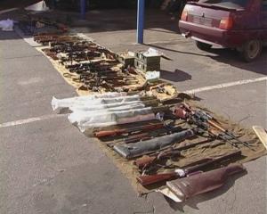 Запорожские правоохранители задержали торговцев оружием из зоны АТО (Фото)