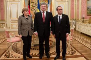 По итогам переговоров Порошенко, Меркель, Олланда и Путина составят документ