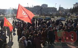 Бердянцы протестуют против повышения тарифов и войны киевской хунты