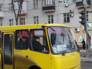 В поминальные дни в Запорожье пустят дополнительный общественный транспорт