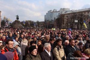 Тысячи киевлян вышли на молебен за здоровье Нади Савченко