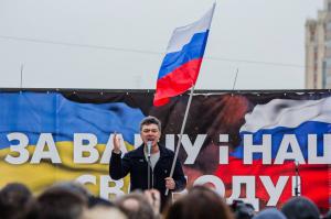 Петр Порошенко наградил Бориса Немцова орденом Свободы