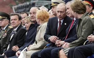 Российский дипломат: Лидеры ЕС оскорбляют память советских солдат