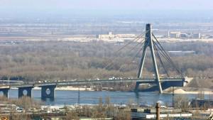 В Киеве Московский мост могут переименовать в мост Немцова