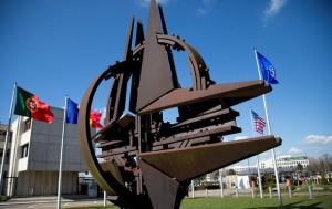 НАТО сократит российскую делегацию из-за сообщений о шпионаже
