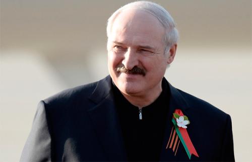Президент Белоруссии назвал фальсификаторов истории «политической шпаной»