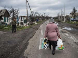 Забудьте про танки: Российский рубль захватывает Восточную Украину