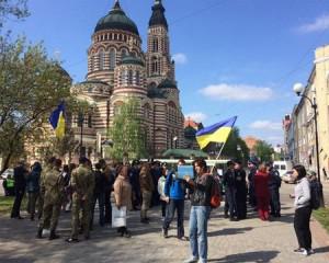 В Харькове на первомайском митинге произошла потасовка