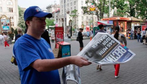Киевские путчисты напали на офис газеты «Вести»