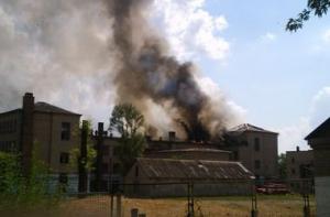 В Запорожье горит школа №53