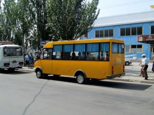 Бердянские автобусы подвезут на Косу по смежным маршрутам