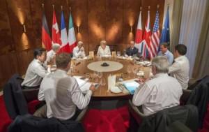 Лидеры G7 призвали сохранять жесткость в отношении России