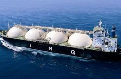 Американские компании построят перевалку в порту «Южный» и LNG-терминал, - Яценюк