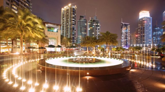 Самый известный и самый большой торговый центр планеты находится в Дубае