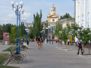 В Бердянске на главном проспекте города нашли убитого мужчину